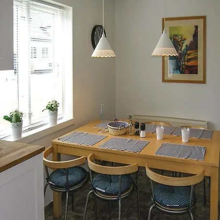 Two-bedroom In Lejlighed